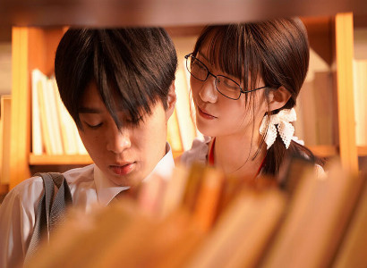 Bất ngờ với sự dâm đãng của em gái xinh mọt sách